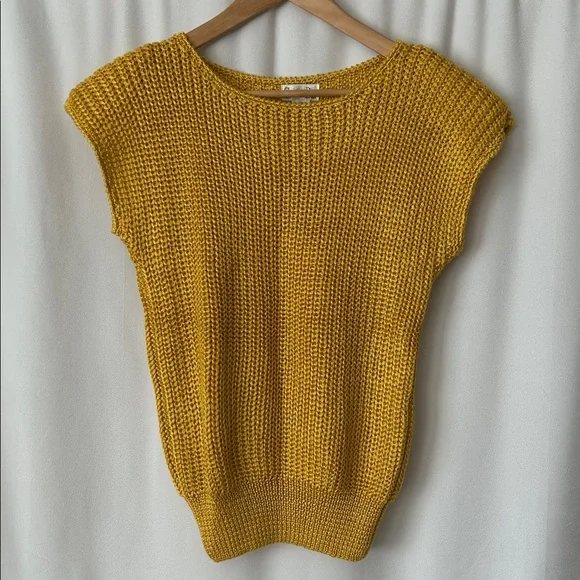 Christian Dior Auth Mustard Yellow Knit Cap Sleeve Sweater Top **Size S**🌻🌻 - Picture 1 of 5